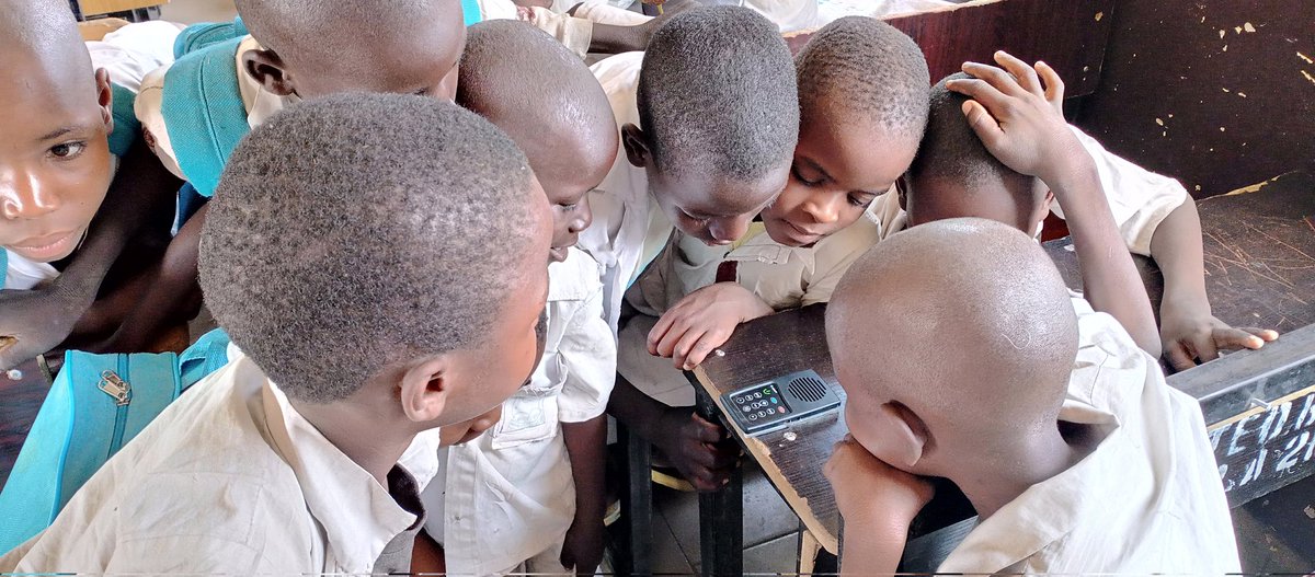 GIZAfricanUnion's tweet photo. #MHPSSstories
We congratulate @Cedar4Disabilty for their awareness raising sessions for school children &amp; teachers affected by conflict in #Nigeria on how to avoid and/or reduce the risk of injuries from explosive devices, integrating activities like dancing &amp; singing. #MPHSS https://t.co/aQ9ih1qfWN