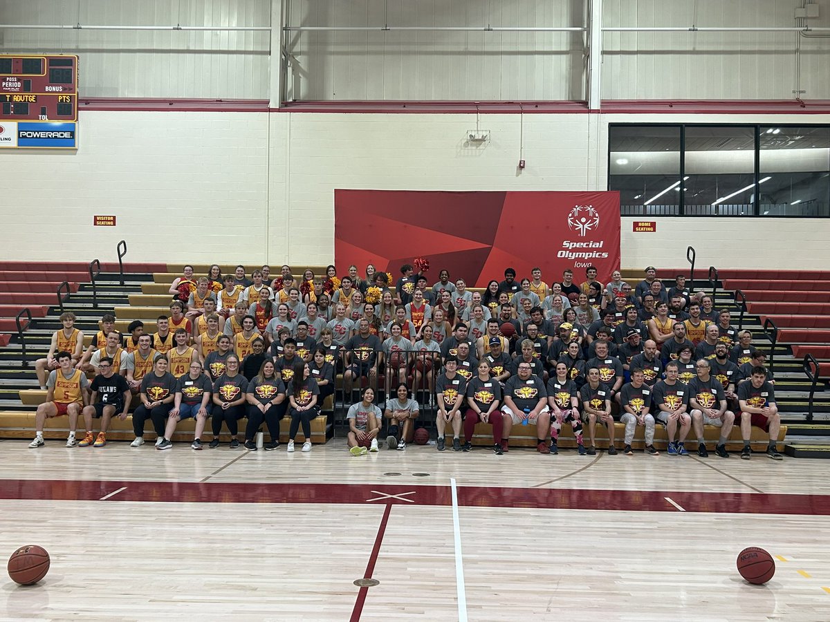Great night last night for everyone! <a href="/SCStorm_WBB/">Simpson Women’s Basketball</a> and  <a href="/SCStorm_MBB/">Simpson Men's Basketball</a> teamed with Special Olympics to have a basketball camp! Lots of highlights and smiles! #grateful
