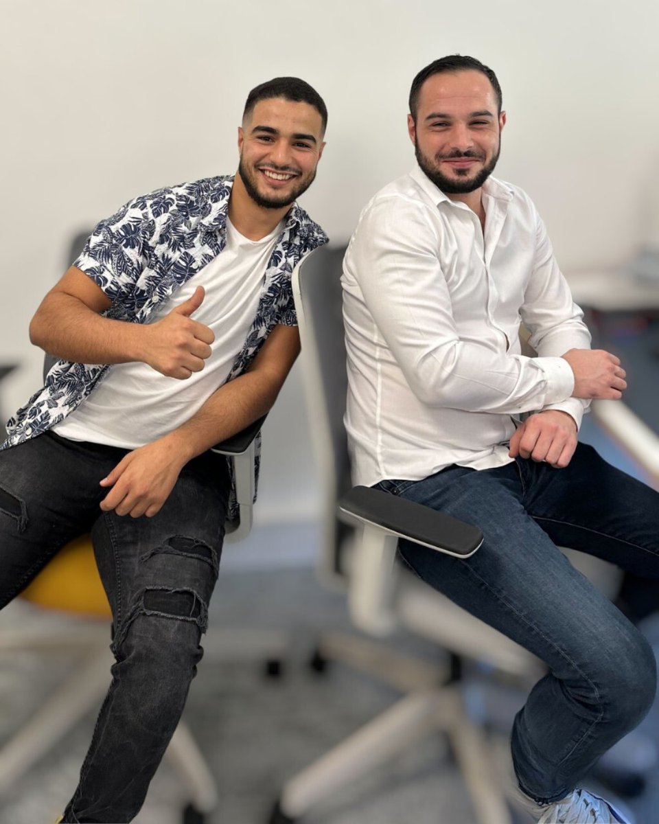 🌞😁 Journée mondiale du sourire 😁🌞

C'est la Journée mondiale du sourire, et nous sommes ravis de participer à cette belle journée ! 😄

“Un sourire coûte moins cher que l’électricité, mais donne autant de lumière.” – Abbé Pierre.

#énergie #JournéeMondialeDuSourire #GEMC