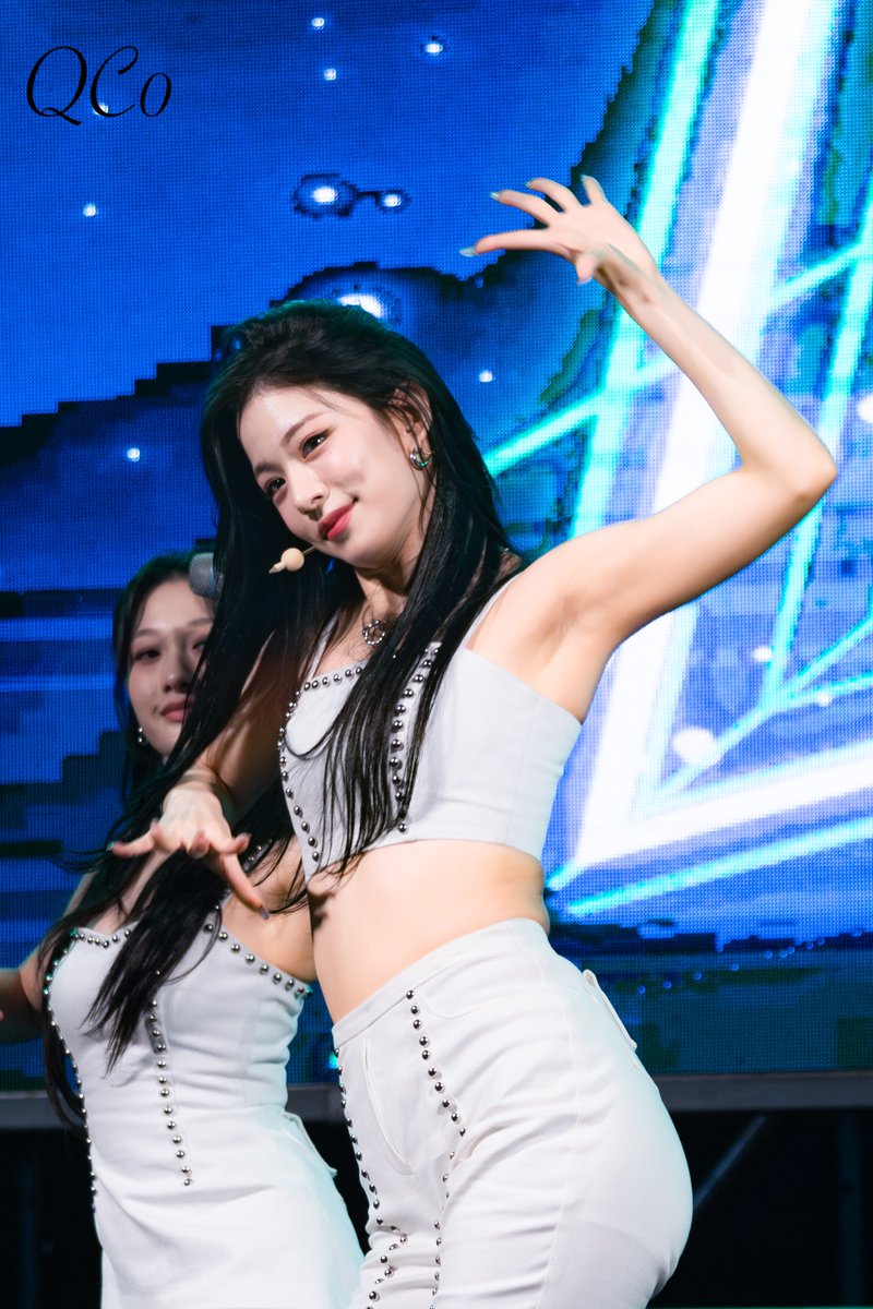 QC00514's tweet photo. 230923 포천 청년축제 이채영 HQ 

 #fromis_9 #프로미스나인 #이채영 #chaengrang_ #menow #Unlock_My_World #포천_청년축제 https://t.co/hpwdZO6x4x