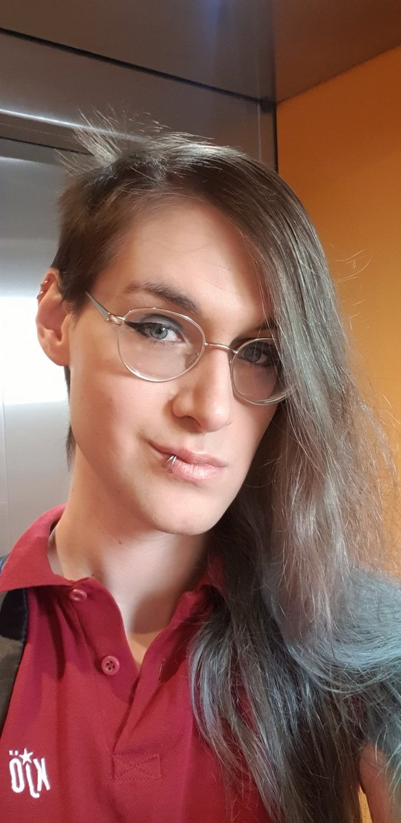 Lucy ᚦᛖ ᛒᚱᚨᛊᛖᚾ tweet media