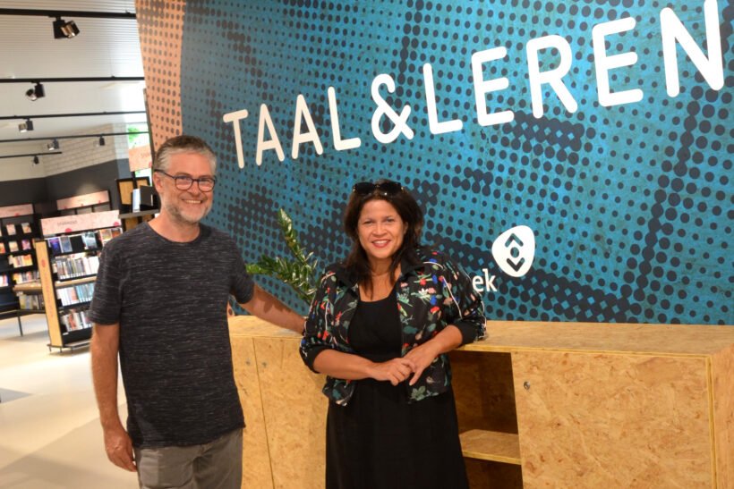 Stel jezelf eens de vraag: ‘Zou ik dit ook voor mijn buren doen?’ en je hebt eigenlijk de essentie van Buren Helpen Buren te pakken.

Voor <a href="/dreefnieuws/">dreefnieuws</a> sprak Berry de Nijs met Mark Verhoef en Audrey Breijman van initiatief Buren Helpen Buren in #Overvecht.
echtovervecht.nl/2023/10/samen-…