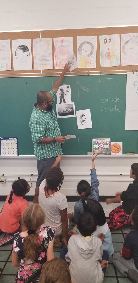 Mr. Perera is challenging students to think about how to get fox, chicken, farmer & wheat across the river using a set of conditions. Using visuals in the classroom helps students to manipulate & think out possible solutions to questions. #buildingthinkingclassrooms @MoePerera