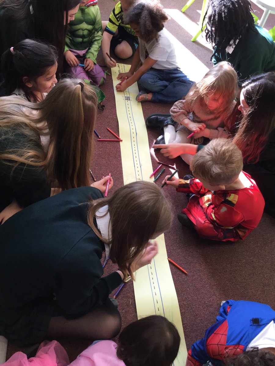 Abbots Hill students have visited  the classroom today. The children have been working together to draw and stick houses along Belswains Lane. 
#inspireprogramme #BelswainsLane