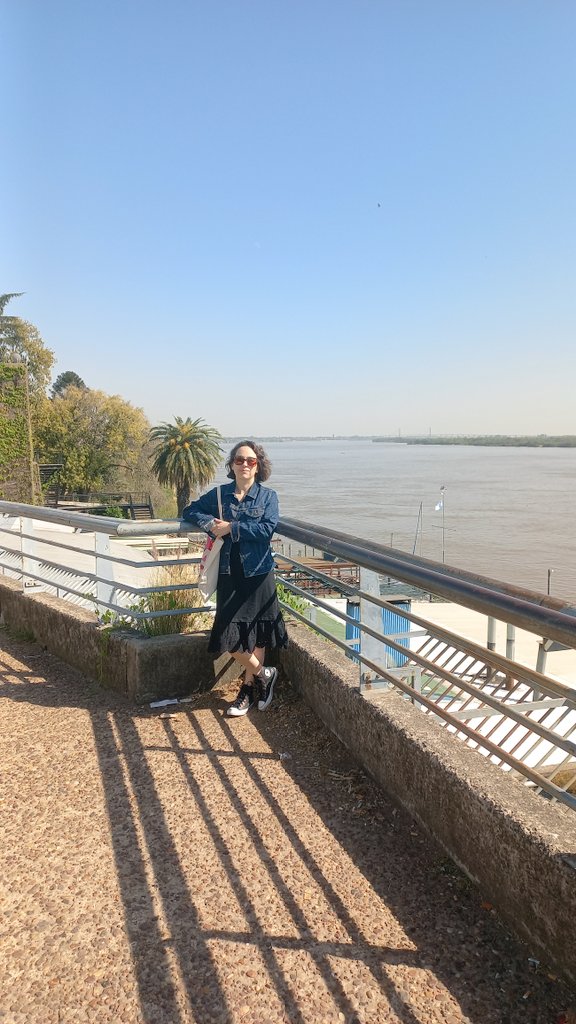 Amigxs,
ya estamos en Rosario para participar del genial <a href="/EstereoFestival/">EstereoFestival</a> ❤️
Hoy nuestro Martín Cruz va a estar en una mesa sobre financiamiento de podcast y luego estaremos como invitados en el podcast <a href="/Circulantes_/">Circulantes</a> que se grabará en vivo 😎