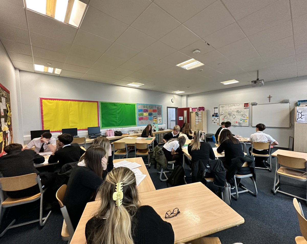 St Matthew's English tweet media