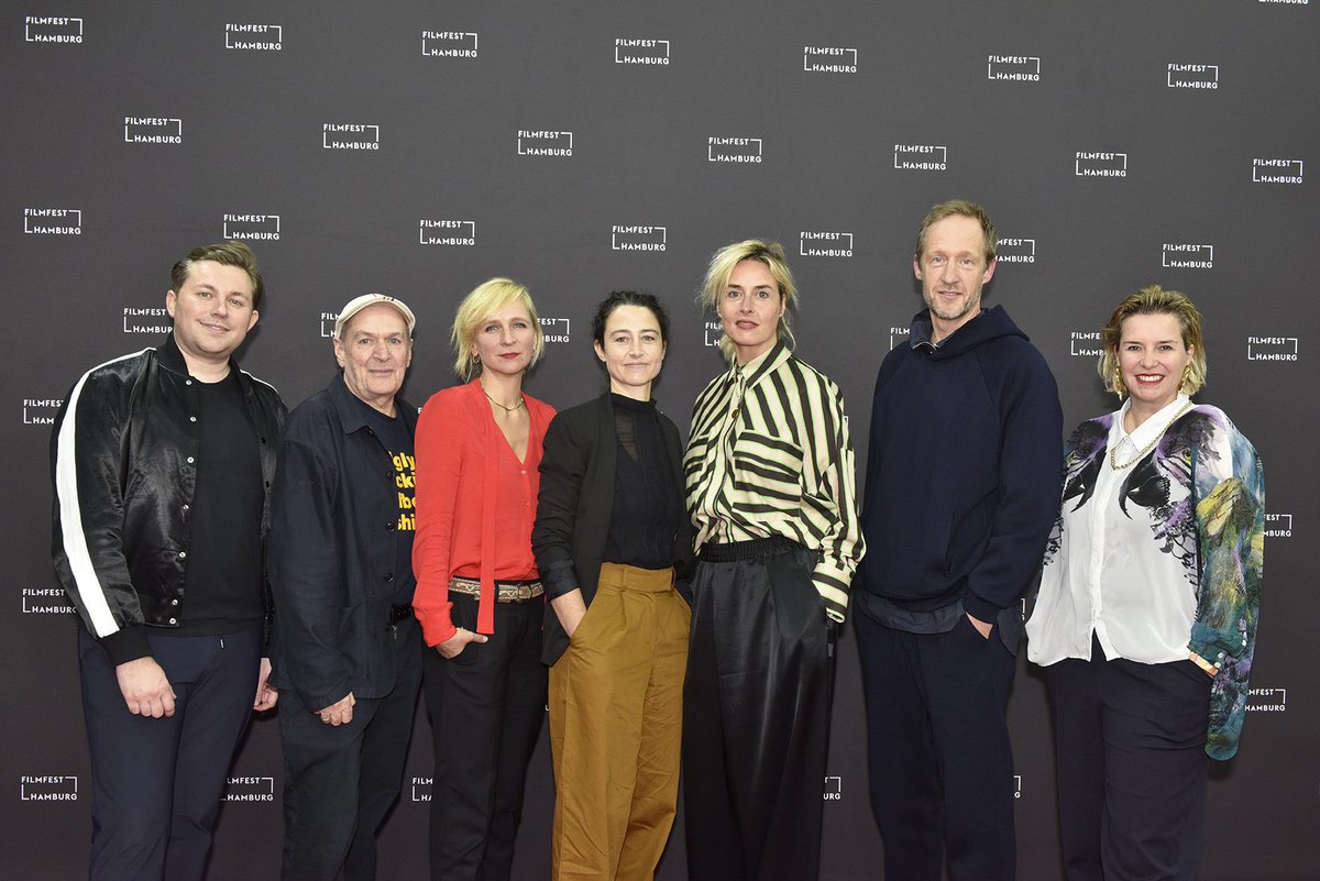 Thank you for having us @filmfesthamburg HAMBURG! It was a pleasure to be there and to screen Laura Schroeder's MARET for the first time with a German audience! 

#RedBalloonFilm @moin_film <a href="/ARTEde/">ARTE</a> <a href="/filmfundlux/">Film Fund Luxembourg</a> #SusanneWolff #StephanKampwirth #JudithAngerbaer #AndrewBird