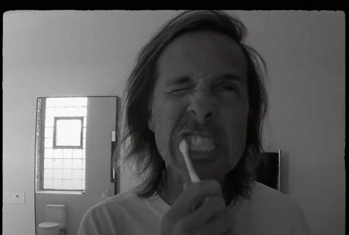 Watch Walter Schreifels star in a new vintage-style short film inspired by playing Riot Fest with 3 bands: Quicksand, Rival Schools, and Gorilla Biscuits brooklynvegan.com/watch-quicksan…