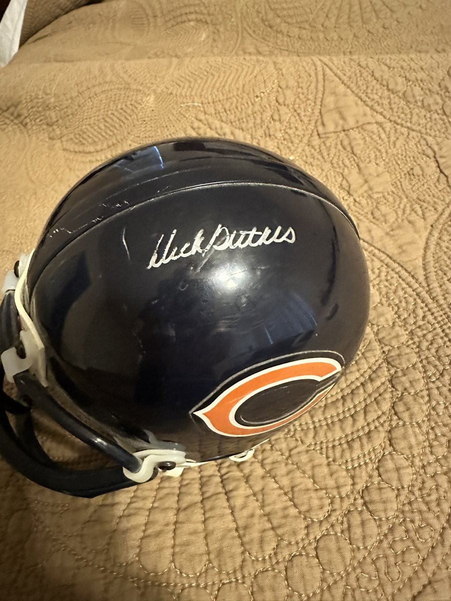 Reed Harris (@reedharrisufc) on Twitter photo As a child growing up outside of Chicago, <a href="/thedickbutkus/">Dick Butkus</a> was the “man”. My dad took me to meet him at an appearance he was doing. Never forgot. Rest in peace Mr Butkus, you inspired us all. As a child growing up outside of Chicago, <a href="/thedickbutkus/">Dick Butkus</a> was the “man”. My dad took me to meet him at an appearance he was doing. Never forgot. Rest in peace Mr Butkus, you inspired us all.