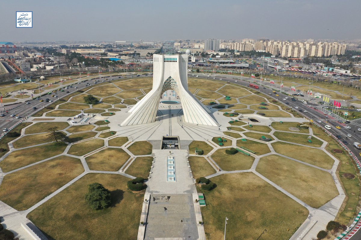 IraninBerlin's tweet photo. Heute ist #TehranDay
Die Hauptstadt von 🇮🇷 seit mehr als 200 Jahren, die eine Menge zeitgenössische Geschichte und Kunst und zahlreiche Sehenswürdigkeiten beherbergt.
#HalloTeheran
#VisitTehran
#Tourismus https://t.co/h1xNhEyIpf