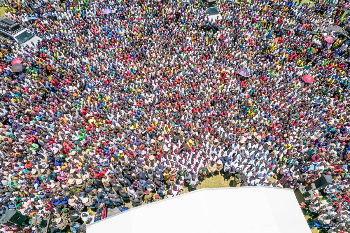Terriz_Sam's tweet photo. SIAYA IN PICTURES: Raila Odinga's home turf. The turnout is unprecedented as the people gather to welcome President William Ruto, who not only defeated Raila but also seems to have won their hearts. The message is clear: the people are embracing the legitimacy of the Kenya Kwanza government. 

Listening to their voices, it's evident they're tired of the same old tribal politics and yearn for development; they're eager to move forward. The interesting part is that President Ruto's government is ready to answer the call boldly, taking the initiative to connect with the people. It's a surprising turn of events, but one that holds promise aligning with the government's Bottom-Up Economic Transformation Agenda (BETA). Ruto #DeliveringThePlan