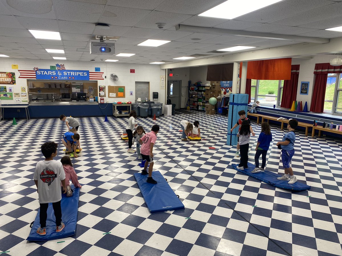 Celebrating the week of respect in Betsy PE by respecting all of our teammates ideas…. <a href="/BetsyRossMahwah/">Betsy Ross School</a> #mahwahconnects