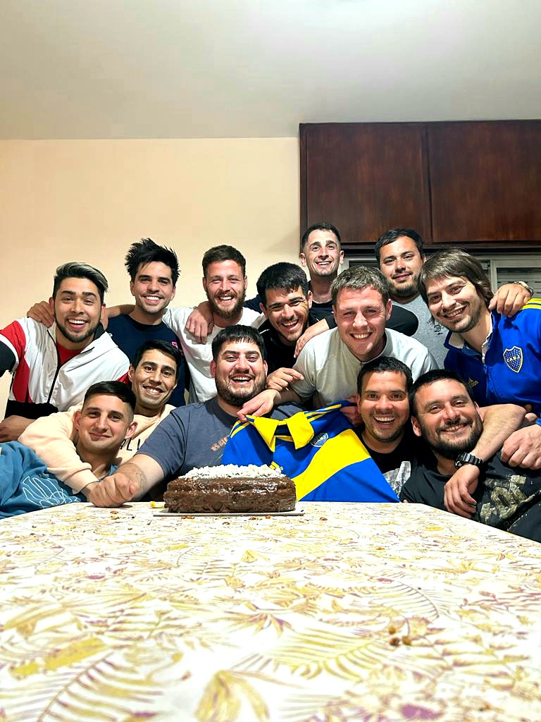 Gracias a todos por los buenos deseos a lo largo de este día! 

😁😁😁