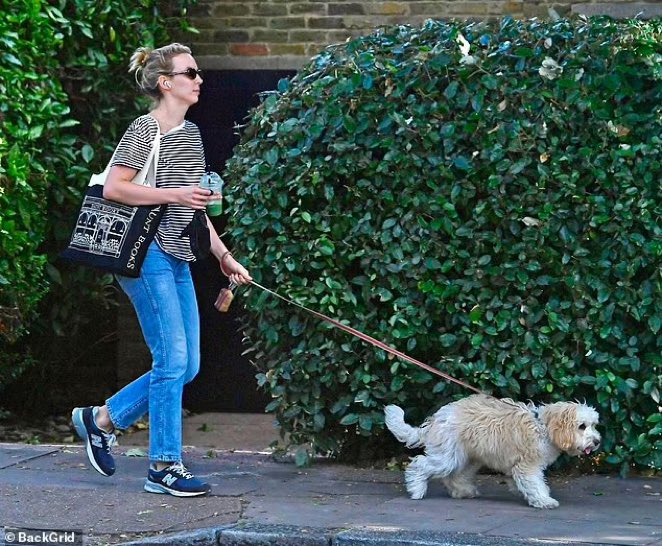 jodiecomerstan's tweet photo. never thought i’d be jealous of a dog https://t.co/Y6pEAehjka