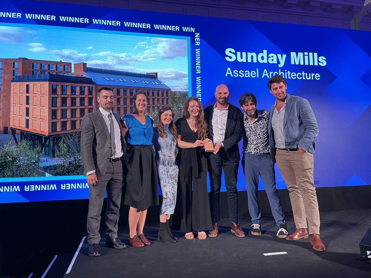 We won!!!! 👏👏👏 #bestcommunityliving #britishhomesawards #sundaymills Well done to al those involved from first sketches to finishing touches!!
