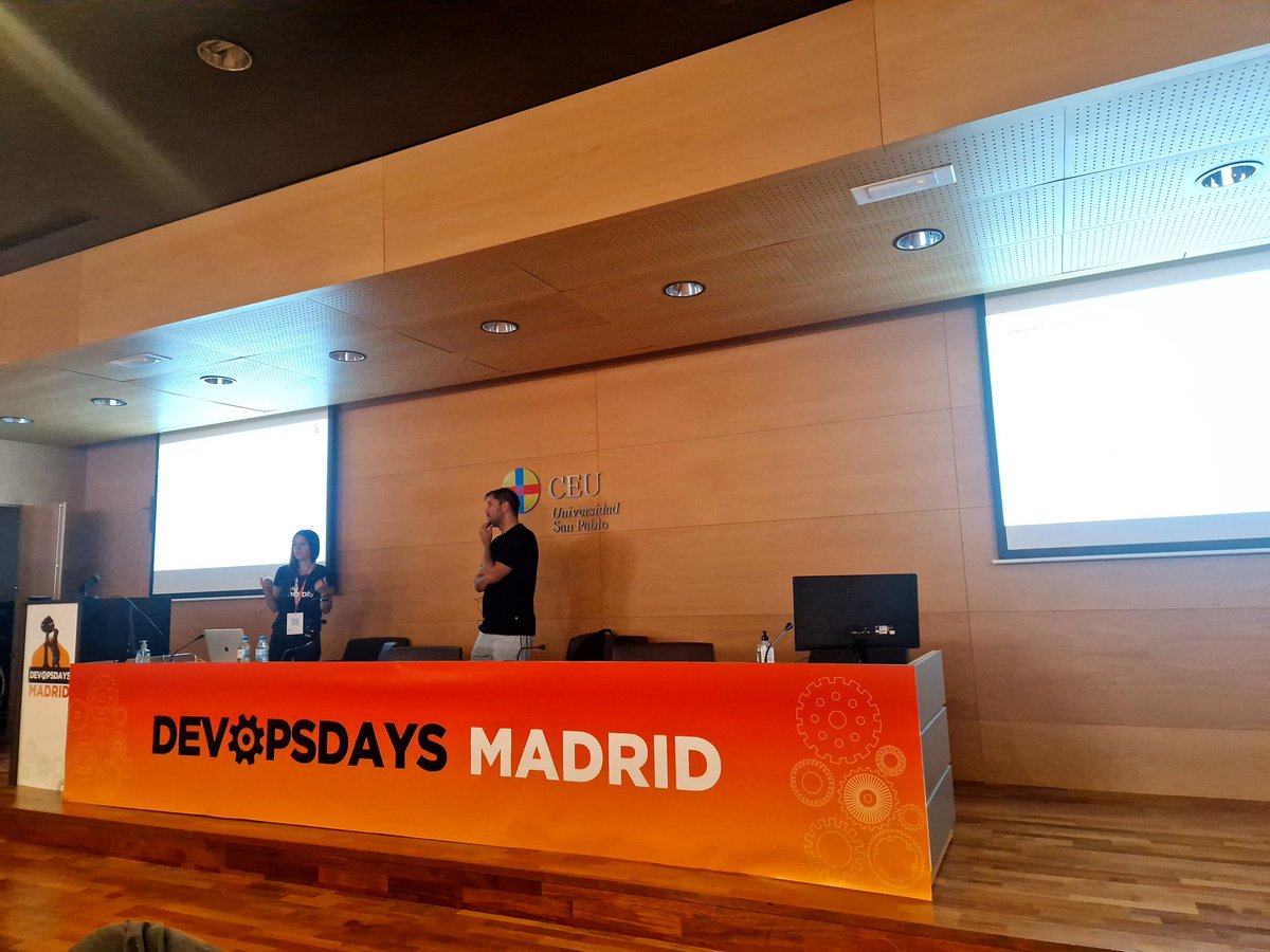 MariaSotoCast's tweet image. Hoy en el #DevOpsDaysMadrid  con Carlos Bastos hablando de OpenAI Function calling y GitHub Apps, #IA para validar el código durante las PRs asegurando q cumple buenas prácticas.

Código App PR Reviewer lnkd.in/d_m-Z2yY

Código Hotel Search Chatbot  lnkd.in/d3yvFtY2