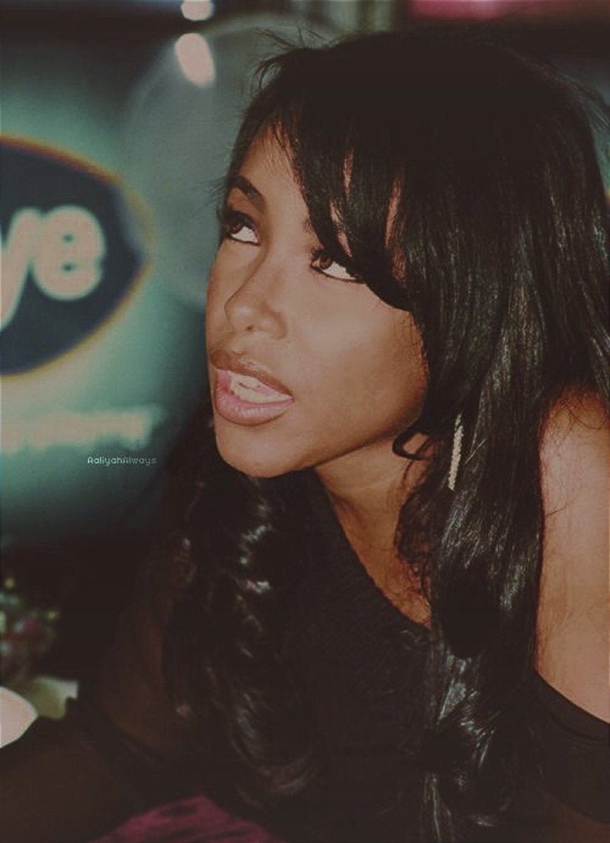 Statsticsworld's tweet image. AALIYAH by the stats:
57M albums sold (WW)
1BBH100 number 1 hit
5 Top 10 BBH100 hits 
8 Top 20 BBH100 hits
12 Top 40 BBH100 hits
13M singles sold (WW)
17 UK Top 40 hits 
1 Uk number 1 hit
70M total records sold (WW)
1B Spotify streams (music available since 2021)