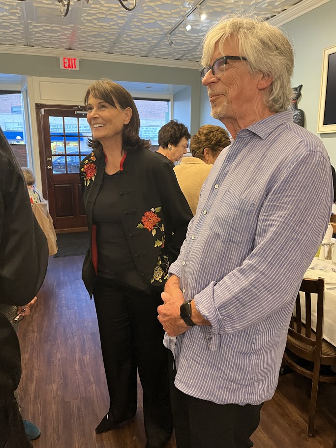rvcpl's tweet photo. A fantastic time was had by all at last night's RVC Library Friends fundraiser at @chatnoirtea! πβ
@BobBrush47 and @MelHarris56 delighted attendees with stories from his wonderful novel, The Piazza: Stories from Piazza Santa Caterina Piccola.π
#RVCLibrary #LiveAuthorEvent https://t.co/v5EedDakxl