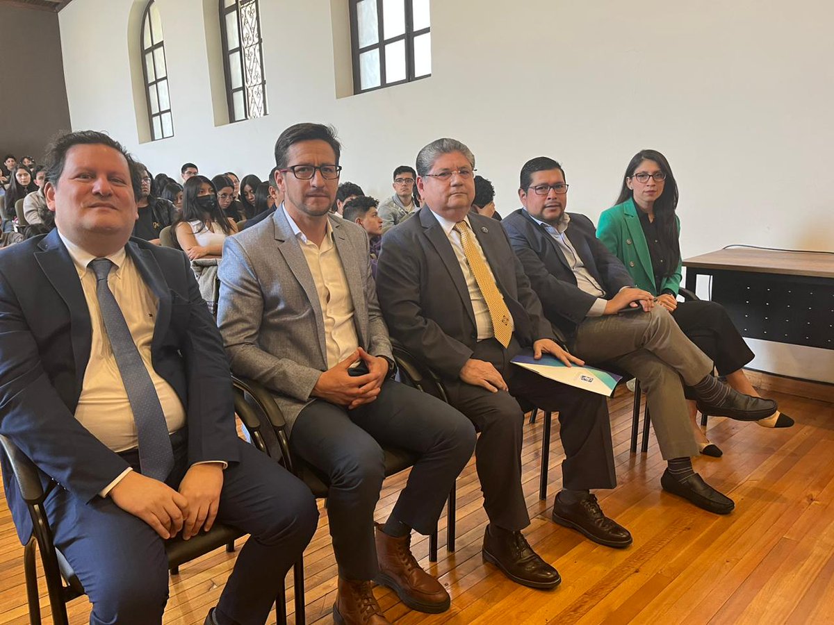 SuperintEC's tweet photo. !Ha concluido la 7ma edición de la #SemanaDelInversionista! La @udecuenca fue la anfitriona de la clausura de esta iniciativa global, impulsada por la @IOSCOWIW. Una vez más, las capacitaciones tuvieron gran acogida entre los estudiantes y docentes presentes. https://t.co/4BEPujMcD4