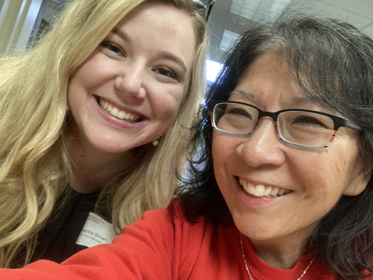 ❤️ Welcome back to campus Plant Path alum K. Brown! #CFAESAlumniOpenHouse #CFAES #Homecoming #OhioState