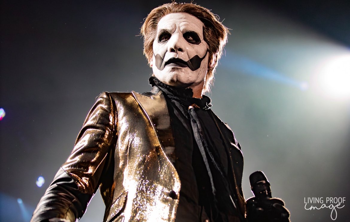 GHOST_IN_4K's tweet photo. We’ll never forget you Papa. https://t.co/mXEbVo47R4