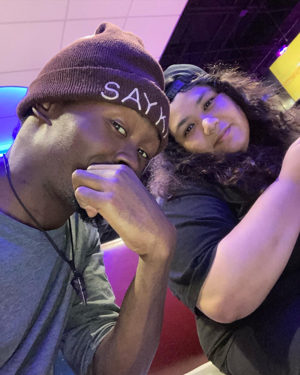 Yanni2kMusic's tweet image. “Big as the Super Bowl, but the difference is just two guys playing shit that they did the studio” 🐾🐶🏈 - @Drake @JColeNC 

#forallthedogs #drizzyandcole 
#octobersveryown #ovoseason⁶𓅓⁶𓅓⁶