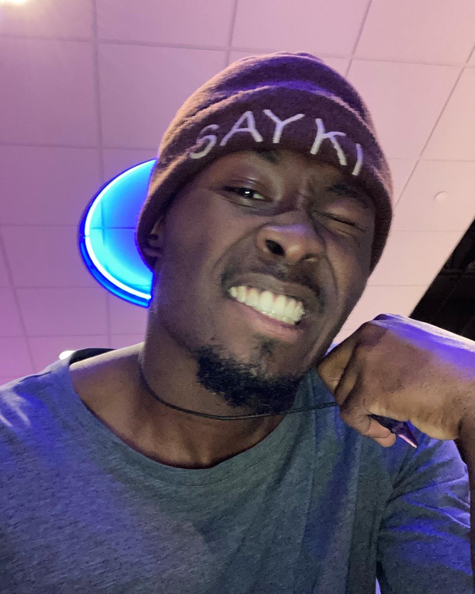 Yanni2kMusic's tweet image. “Big as the Super Bowl, but the difference is just two guys playing shit that they did the studio” 🐾🐶🏈 - @Drake @JColeNC 

#forallthedogs #drizzyandcole 
#octobersveryown #ovoseason⁶𓅓⁶𓅓⁶