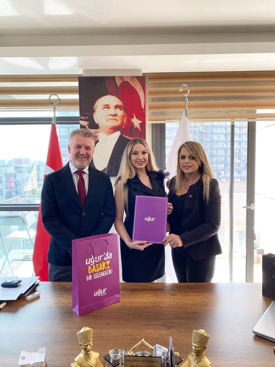 Değerli Velimiz, Girişimciler ve İş Dünyası Derneği  (GİSİDER) Başkanı Sn. Merve Melek Çakır'ı ziyaret ettik. #UgurOkullariBayrakliFolkartKampusu