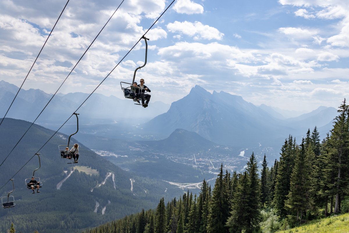 Happy Thanksgiving weekend! Come on up and enjoy the last few days of our summer Via Ferrata, Sightseeing, and the CliffHouse Bistro!