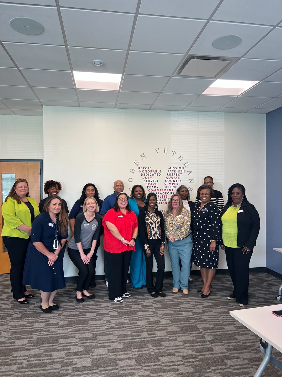 LtGovJonesGA's tweet photo. We hosted extended mobile office hours along with @cohenveterans and several state agencies as our staff met with constituents to address their issues and questions. Happy to partner with Cohen Clinic - a leader in providing mental health services for military families #gapol https://t.co/S60OQEul2m