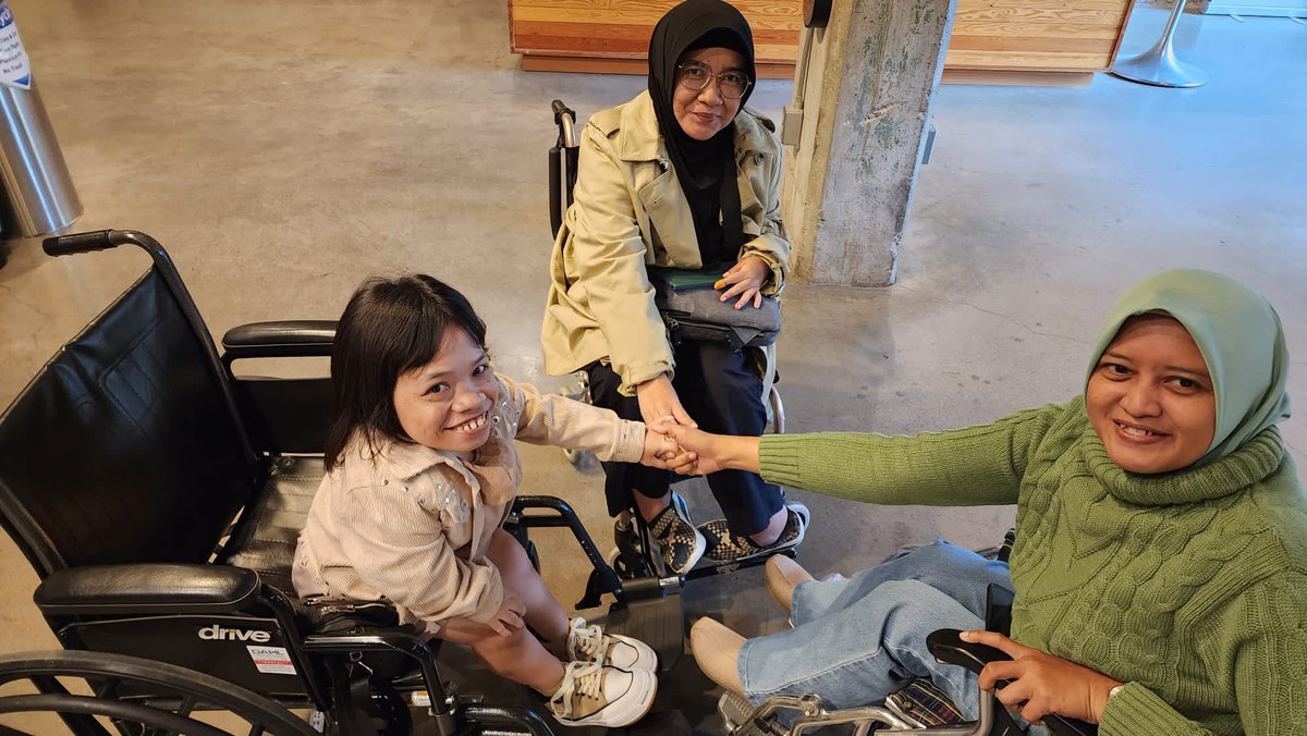 We were honored to host these participants from Indonesia for an International Visitor Leadership Program (#IVLP) on inclusive education for students with disabilities! Read more about their program here: meridian.org/project/inclus…