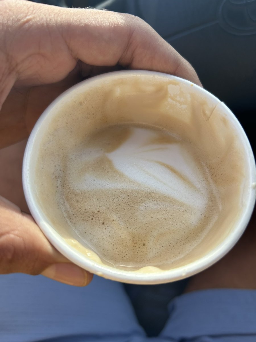 its_ddrew's tweet photo. I can see the Hype behind coffee. It’s weird I like it. 😋 https://t.co/8sMML7kQB8