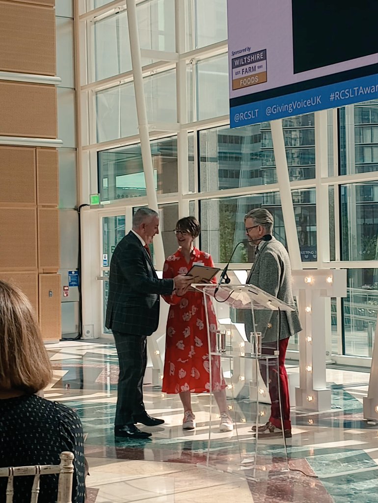 BCAphasia's tweet image. Had a blast today at #RCSLTAwards in Canary Wharf - so honoured to have been awarded a fellowship for the #BetterConversationsLab work and for supporting clinical academic #SLT research. Very grateful to the wonderful @volkmer_anna for nominating me 🥰 @UCLBrainScience