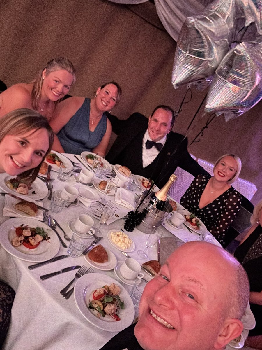 Having a great night at the <a href="/WorcAmbassadors/">Worcestershire Ambassadors</a> ball <a href="/WestMidSafari/">West Midlands Safari Park</a> with <a href="/Christmas3Count/">Three Counties Christmas</a> <a href="/PrimeMixMktg/">Prime Mix Marketing</a> <a href="/janenewmanfp/">Jane Newman</a> <a href="/EmilyJNFP/">Emily Newman</a> 🍾🥂 #WorcestershireHour