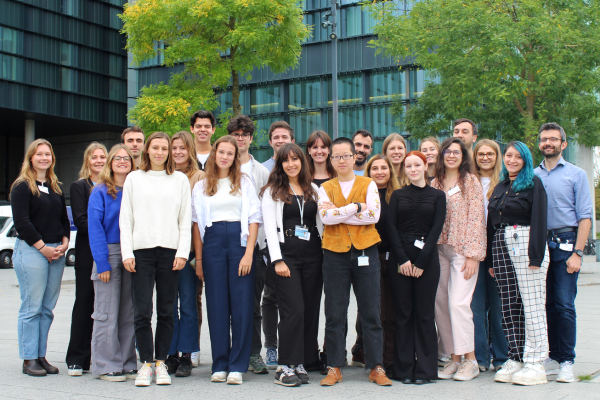 👋 Meet the new batch of PhD students at <a href="/__NERF/">NERF</a> and <a href="/CBD_VIB/">VIB-KU Leuven Center for Brain & Disease Research</a>! 

At our yearly PhD class, we immerse them in the research that's ongoing in our different labs and introduce all new students to the expertise and infrastructure available to them.

Off to a flying start! 🚀