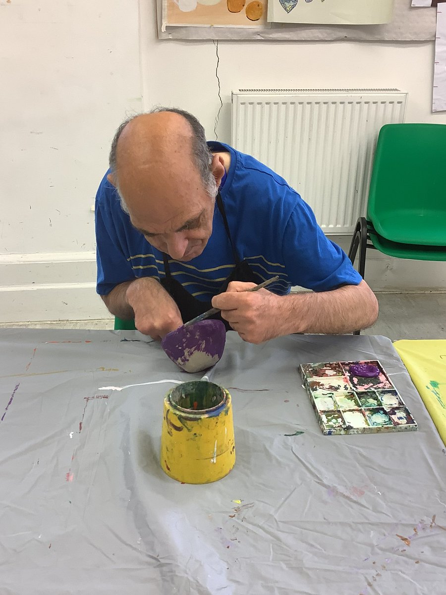 _communityfocus's tweet image. Ceramics is back this term with the lovely Gabi. Looks like our Monday potters are already doing great things!
 
For more info on this class contact the Andrea or Vicky on 020 3743 2326 or email andrea@communityfocus.co.uk

@_communityfocus #podcast #ceramics #ceramicsclass
