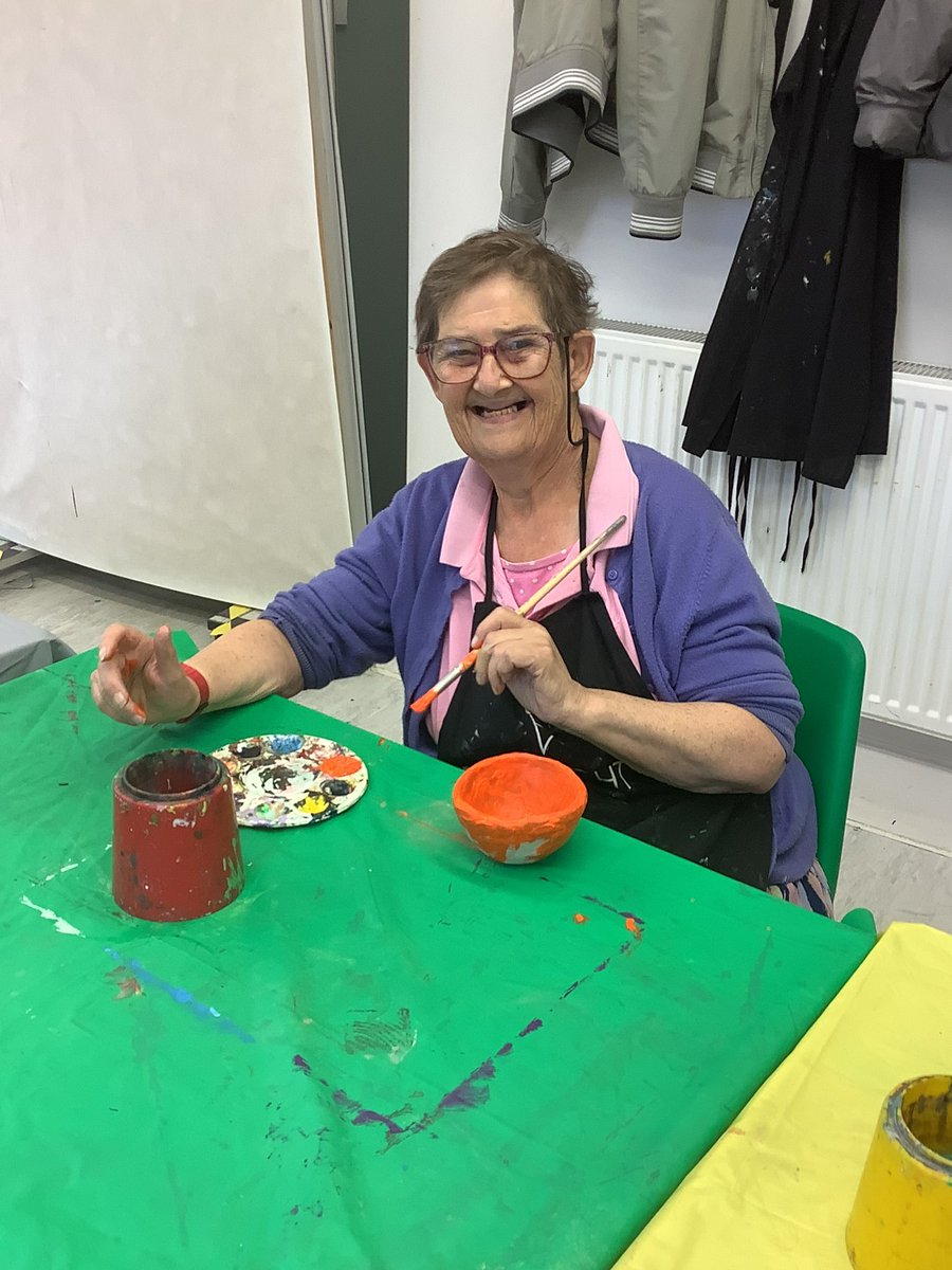 _communityfocus's tweet image. Ceramics is back this term with the lovely Gabi. Looks like our Monday potters are already doing great things!
 
For more info on this class contact the Andrea or Vicky on 020 3743 2326 or email andrea@communityfocus.co.uk

@_communityfocus #podcast #ceramics #ceramicsclass