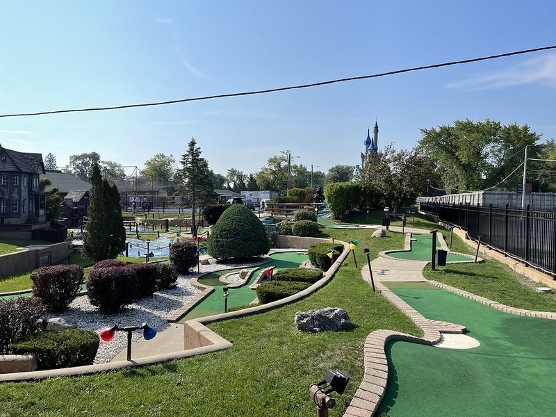 Access Mini Golf tweet media