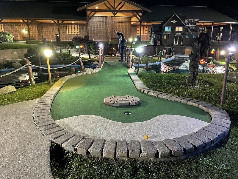 Access Mini Golf tweet media