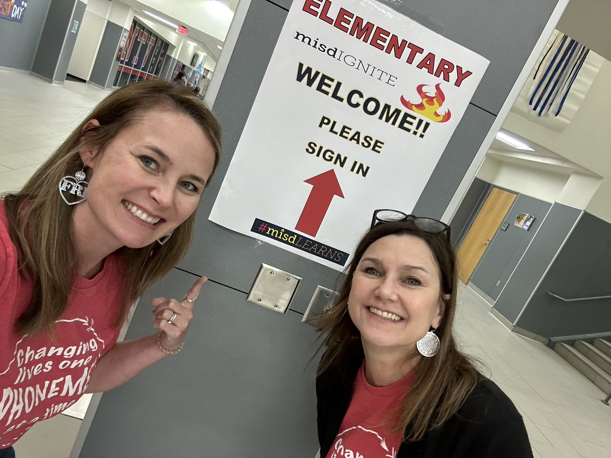 Changing lives one phoneme at a time with <a href="/KaOBrien5/">Kari O'Brien</a> at #misdIGNITE!  ❤️ #misdLEARNS #misdDYSLEXIA #WeAreMcKinney
#EveryStudentEveryDay
#CaldwellCatsPride
#FinchFalcons