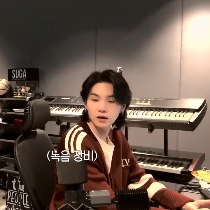 hourly yoongi tweet media