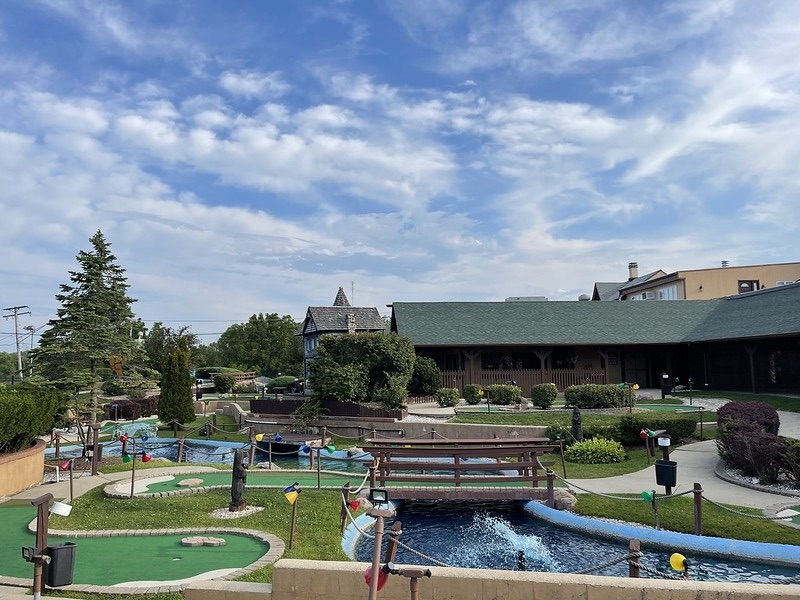 Access Mini Golf tweet media