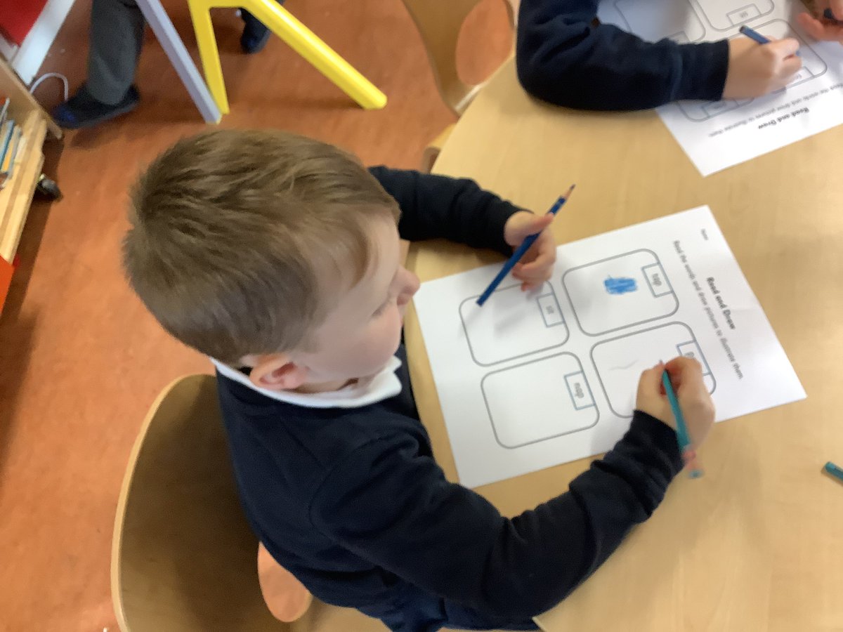 Carmondean PS tweet media