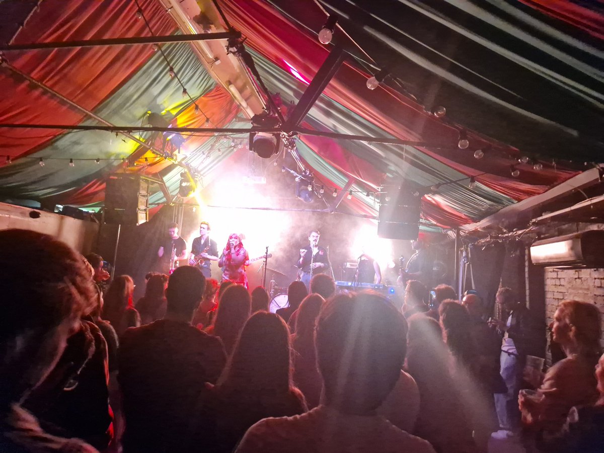 Cracking set by Qabanaa at grand social now. No weekend quite like <a href="/IrlMusicWeek/">Ireland Music Week</a>