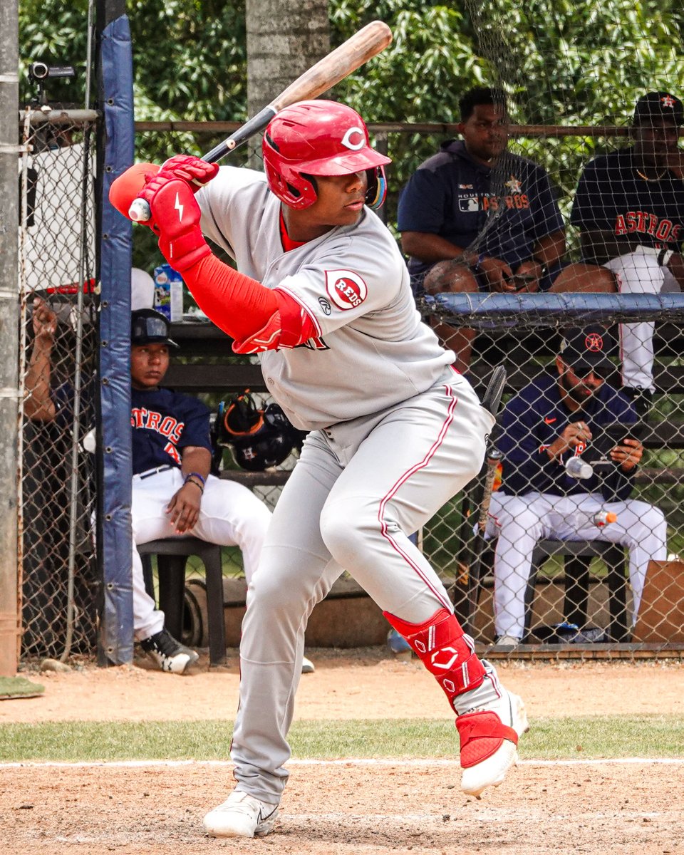 Reds On The Rise tweet media