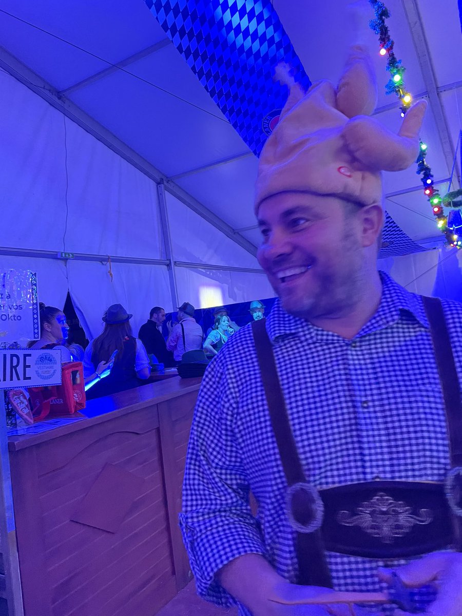 lemenezyann's tweet photo. C’est Oktoberfest au Fort St Père ce soir demain 
Belle ambiance 
@ChristophePinto https://t.co/d6FriahpyP