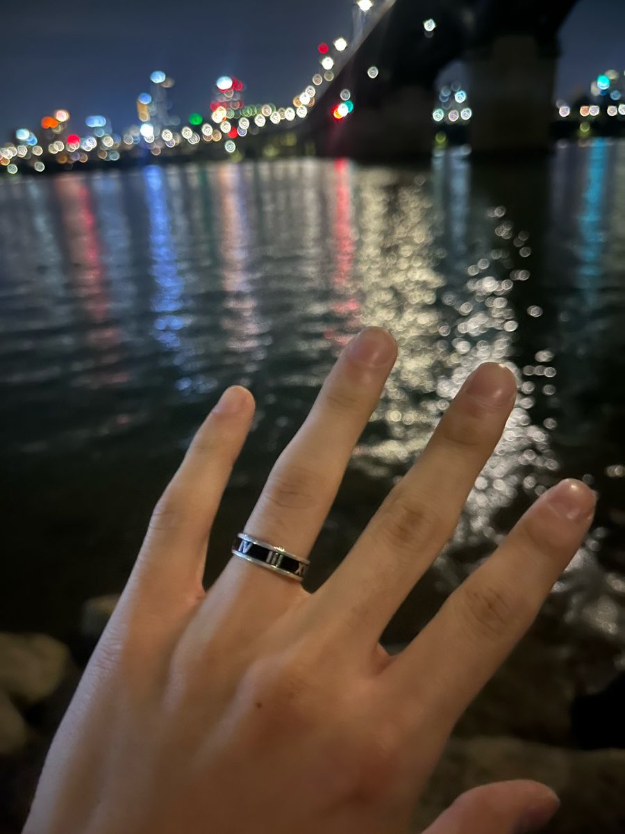 deobimom's tweet image. Eric sent these photos right now 📸