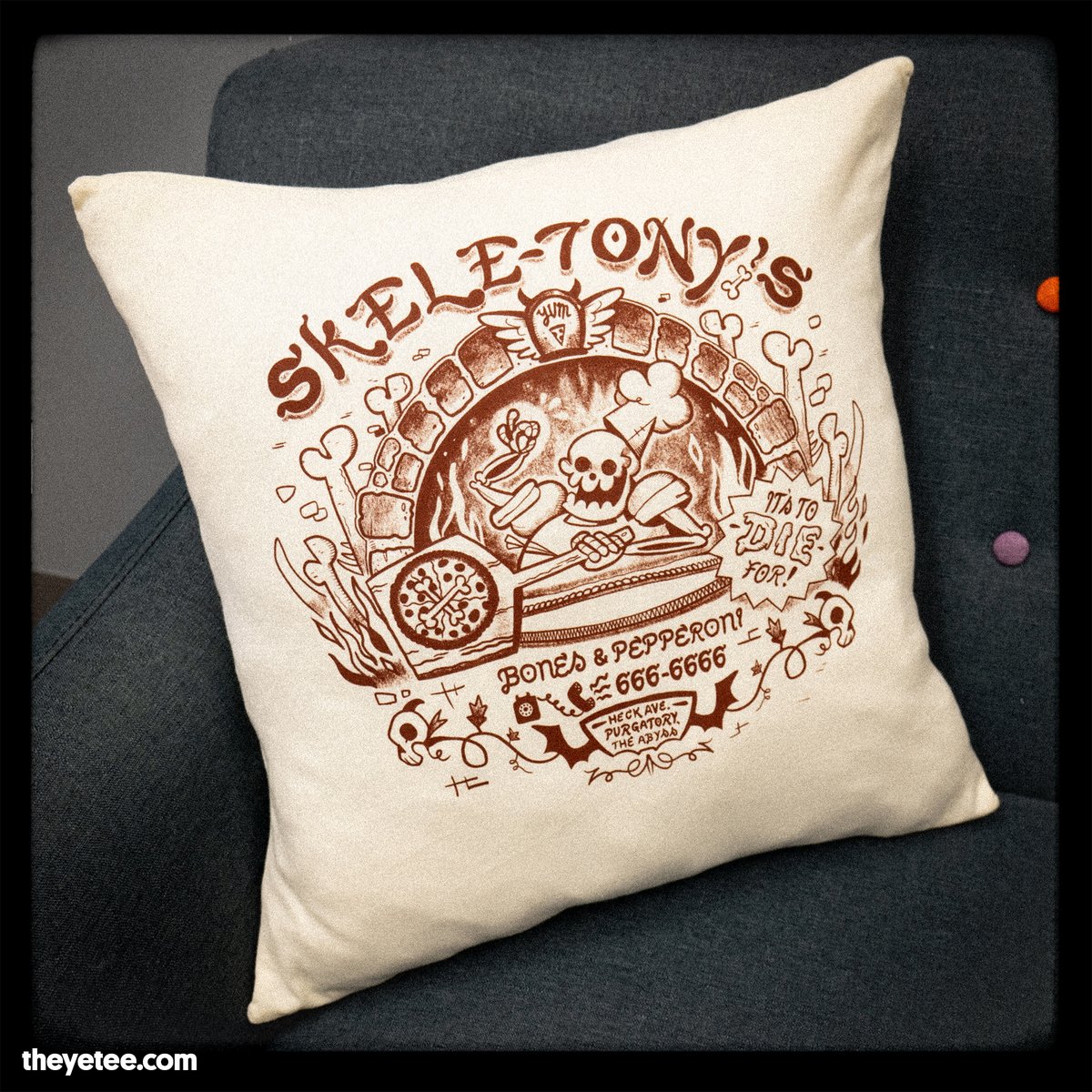 NEW! We've got even more tricks and treats for you with this week's Yetee Upcycling drop! We've taken these Halloween-flavored tees and given them new life and hand-made pillows and blankets! Each is one of a kind, so don't miss your favorite! theyetee.com/upcycling