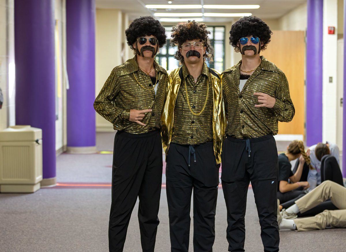 GCHSTheMax's tweet photo. Friday Disco https://t.co/gvB6FUCnRm