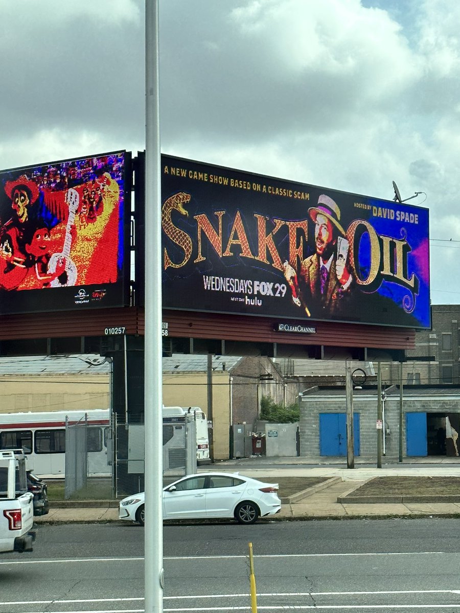 kelmanda5's tweet photo. @DavidSpade I’m on route 76 in Pennsylvania, look what I just saw! Love your new show! https://t.co/LSbgtuPEMt